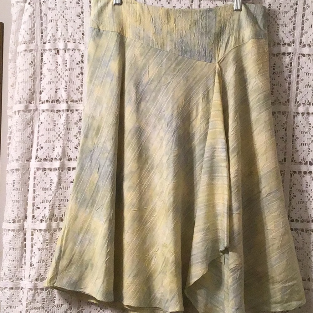 Women skirt
